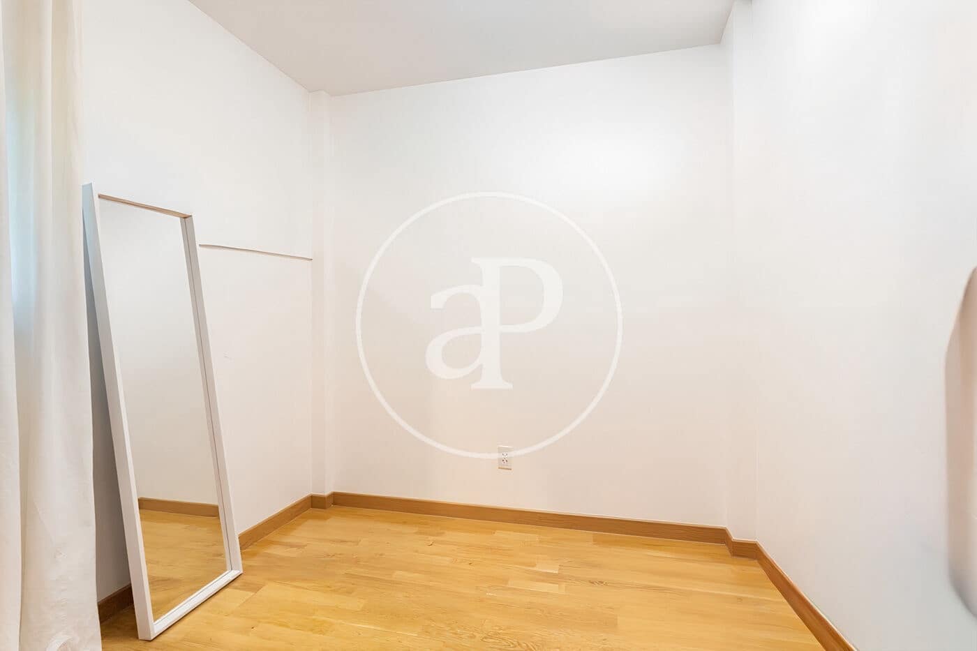 4 makuuhuone Huoneisto myytävänä paikassa Sant Cugat del Valles mukana uima-altaan - 650 000 € (Ref: 9571155)