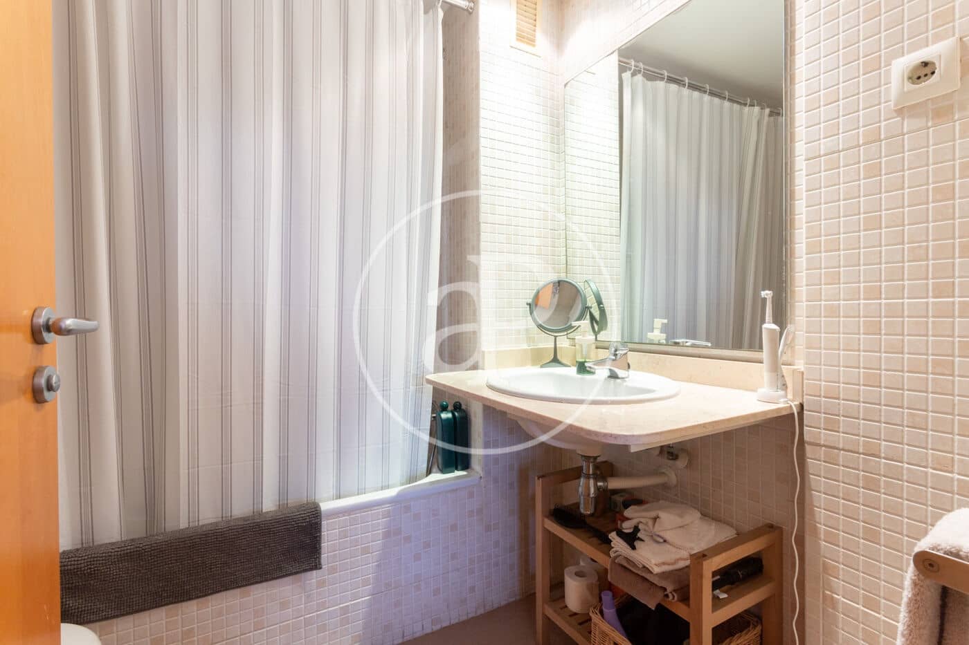 4 makuuhuone Huoneisto myytävänä paikassa Sant Cugat del Valles mukana uima-altaan - 650 000 € (Ref: 9571155)