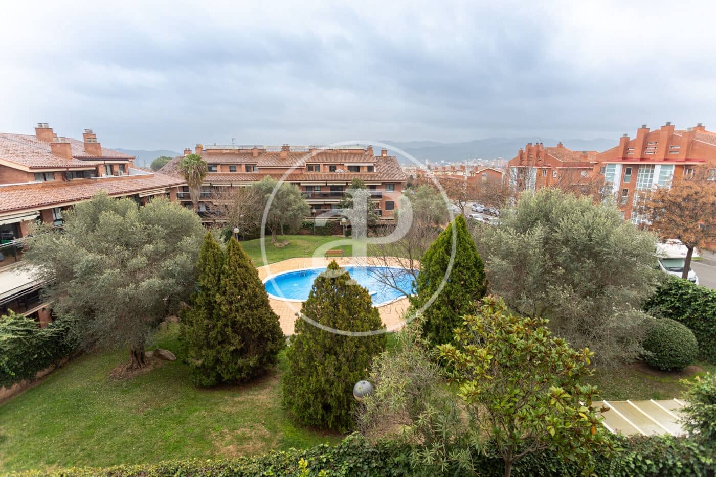 4 makuuhuone Huoneisto myytävänä paikassa Sant Cugat del Valles mukana uima-altaan - 650 000 € (Ref: 9571155)