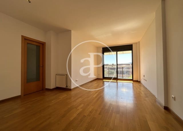 Apartamento de 4 habitaciones en Sant Cugat del Vallès en venta con piscina - 650.000 € (Ref: 9571155)