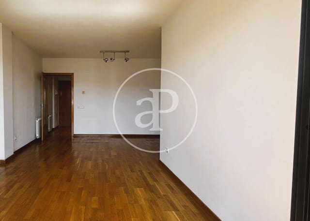 Apartamento de 4 habitaciones en Sant Cugat del Vallès en venta con piscina - 650.000 € (Ref: 9571155)