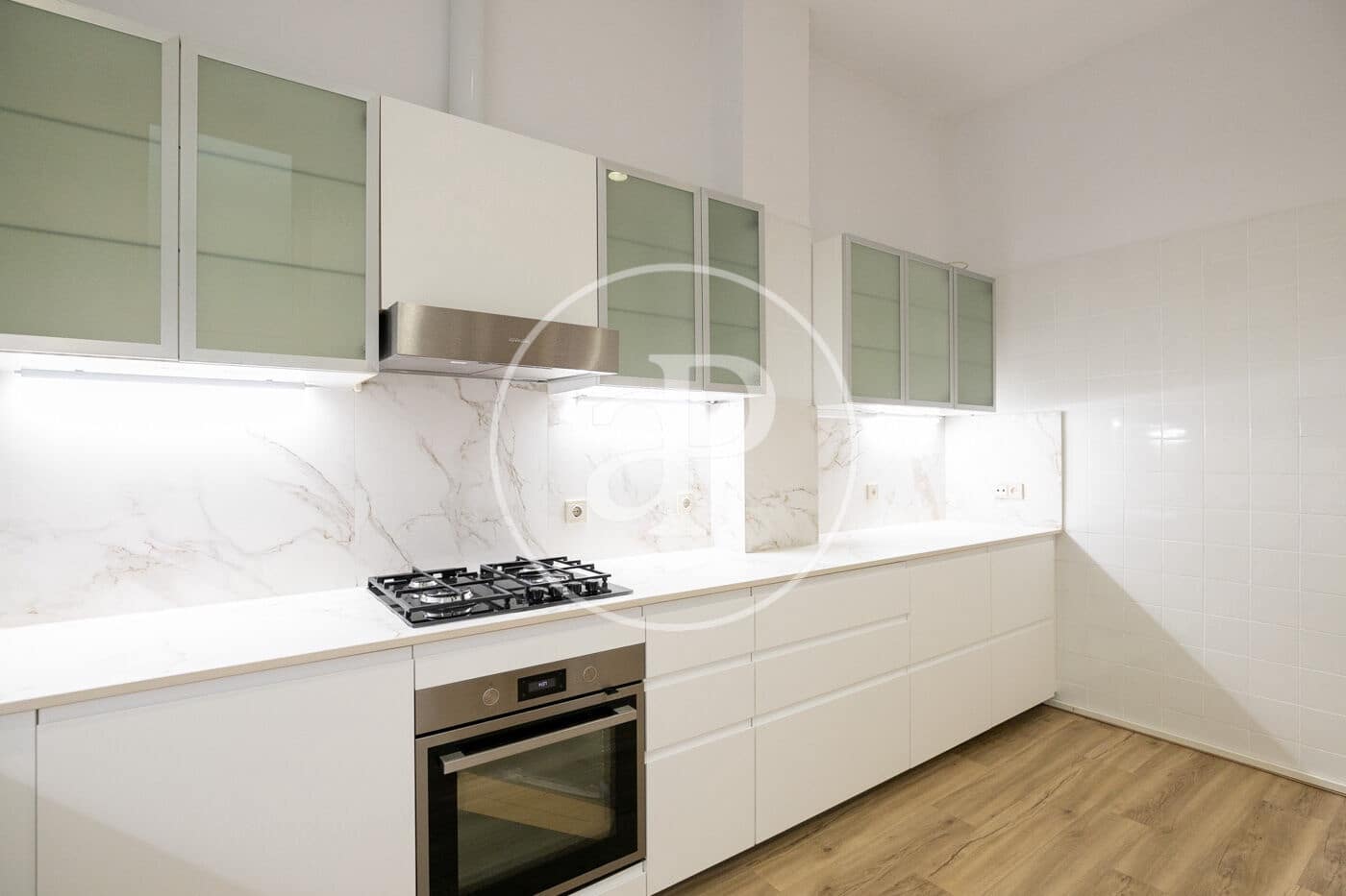 5 soveværelse Lejlighed til leje i Barcelona by - € 3.850 (Ref: 9571156)