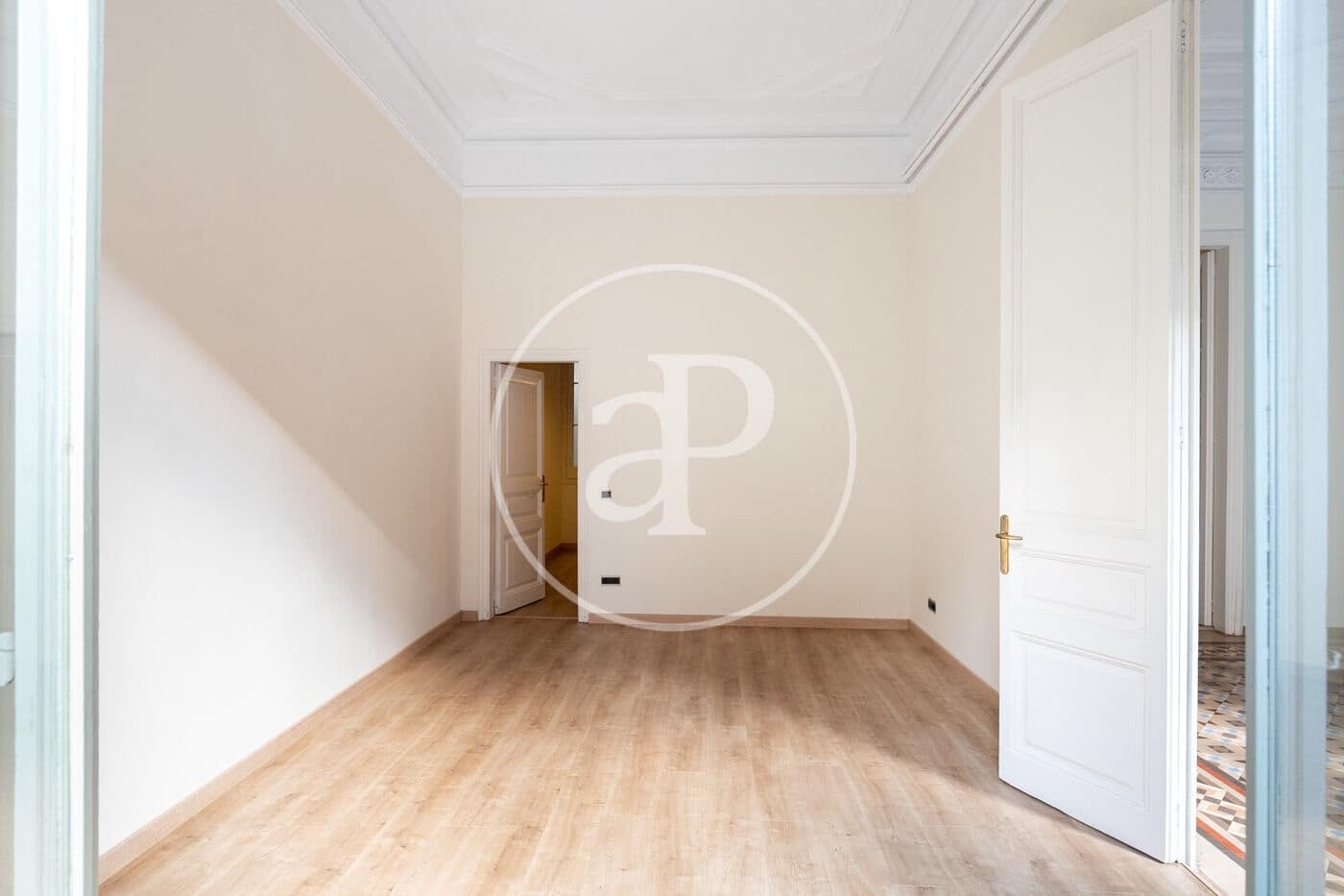 5 soveværelse Lejlighed til leje i Barcelona by - € 3.850 (Ref: 9571156)