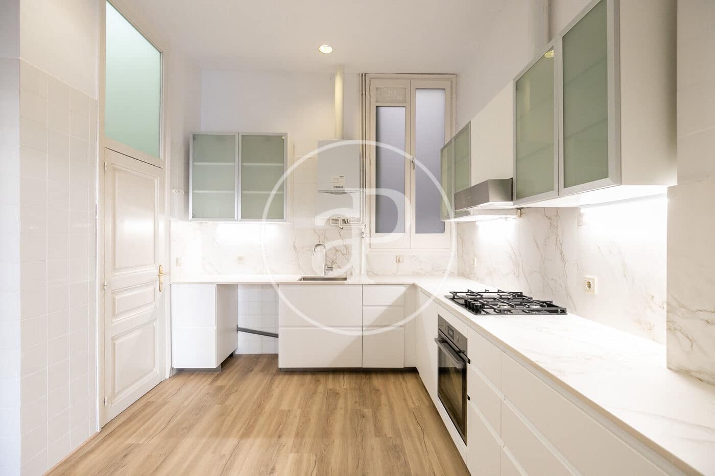 5 soveværelse Lejlighed til leje i Barcelona by - € 3.850 (Ref: 9571156)