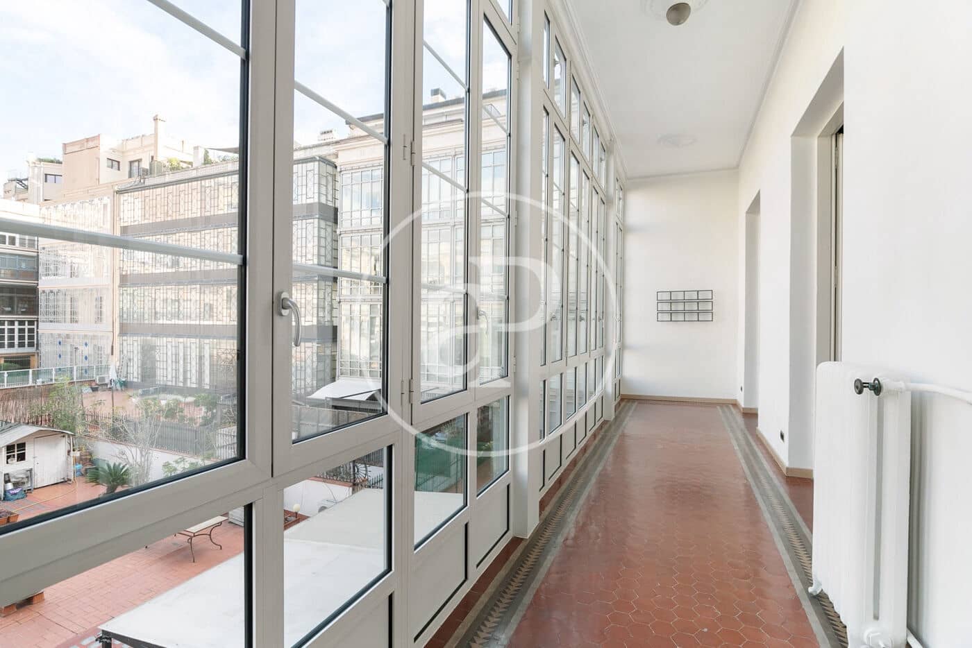 5 soveværelse Lejlighed til leje i Barcelona by - € 3.850 (Ref: 9571156)