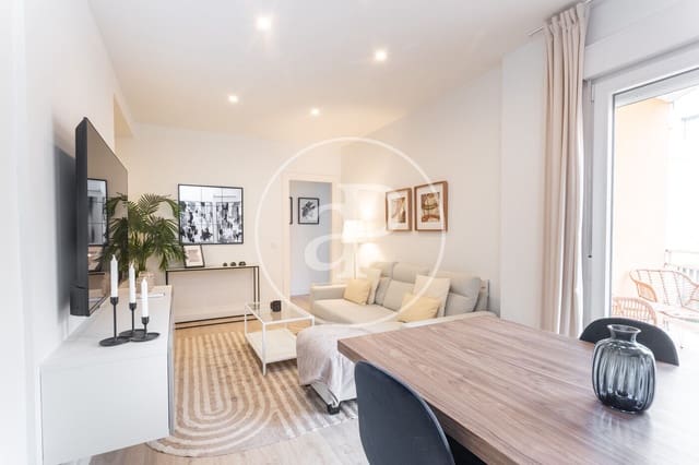 3 slaapkamer Appartement te huur in La Sagrada Família, Barcelona stad - € 3.000 (Ref: 9571157)