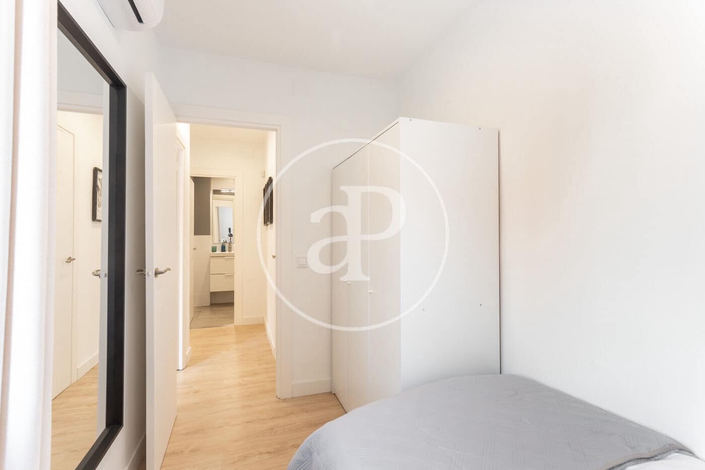 3 slaapkamer Appartement te huur in Barcelona stad - € 3.000 (Ref: 9571157)
