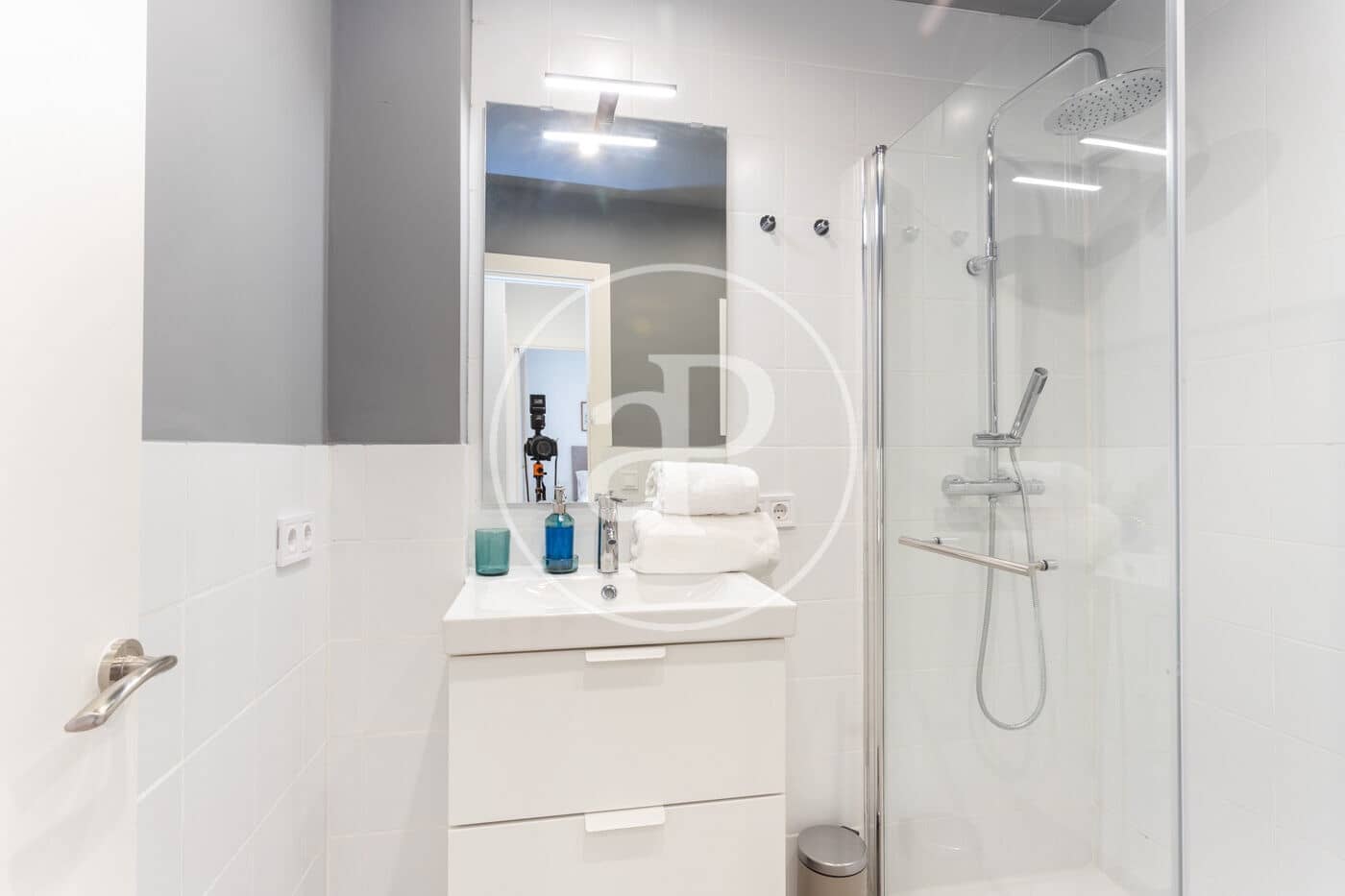 3 slaapkamer Appartement te huur in Barcelona stad - € 3.000 (Ref: 9571157)