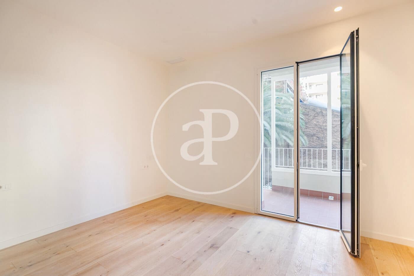 4 bedroom Apartment for sale in Barcelona city - € 1,650,000 (Ref: 9571158)