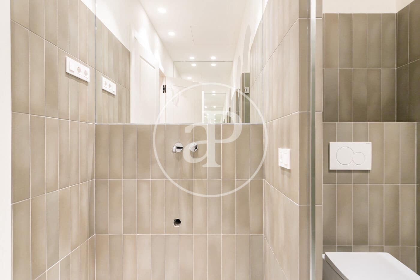 4 bedroom Apartment for sale in Barcelona city - € 1,650,000 (Ref: 9571158)