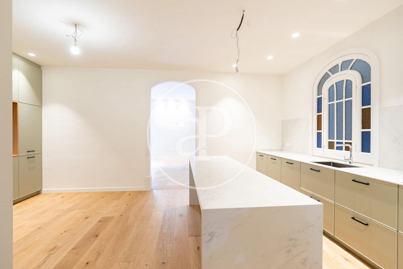 4 bedroom Apartment for sale in Barcelona city - € 1,650,000 (Ref: 9571158)