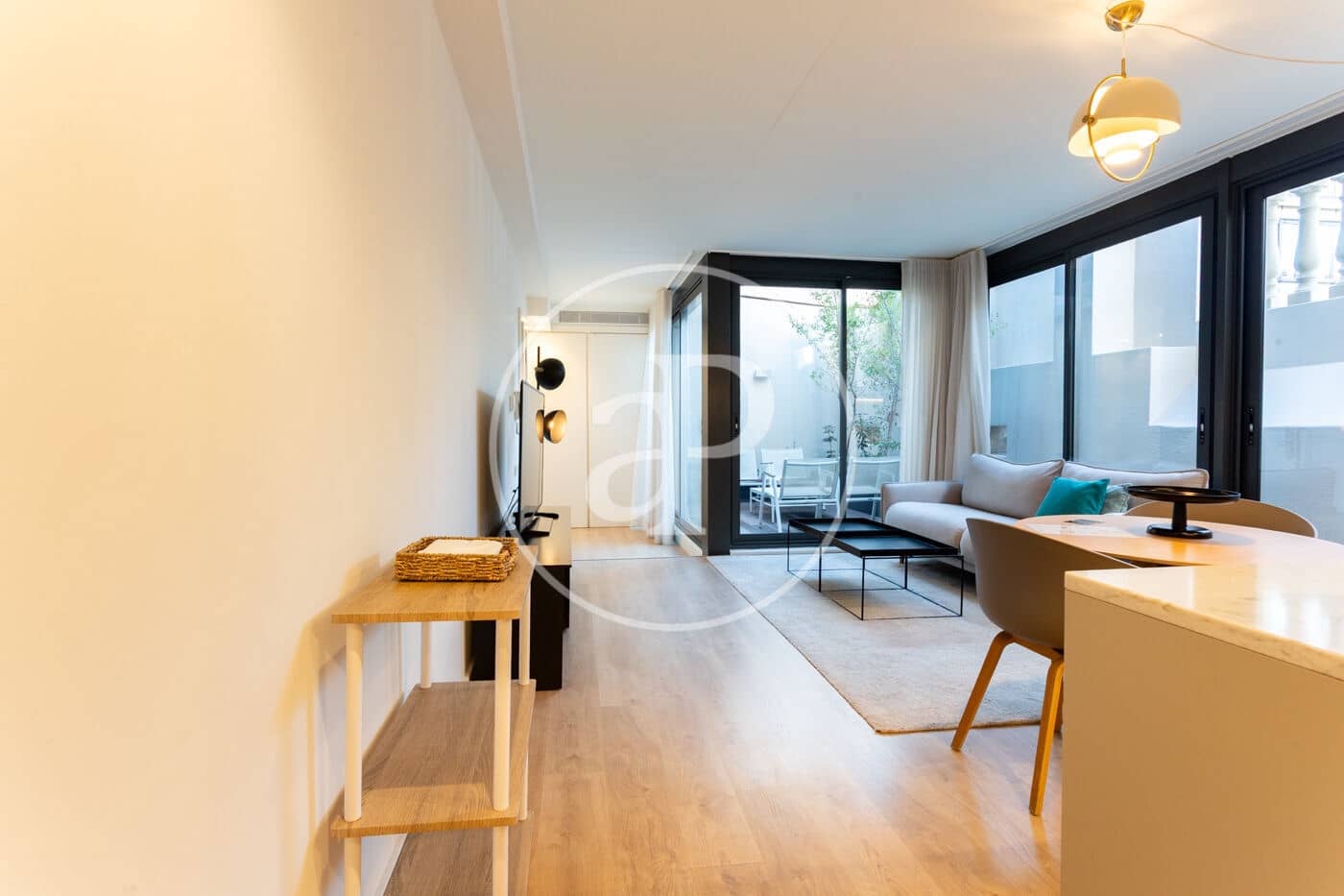 1 soveværelse Lejlighed til leje i Barcelona by - € 3.800 (Ref: 9571159)