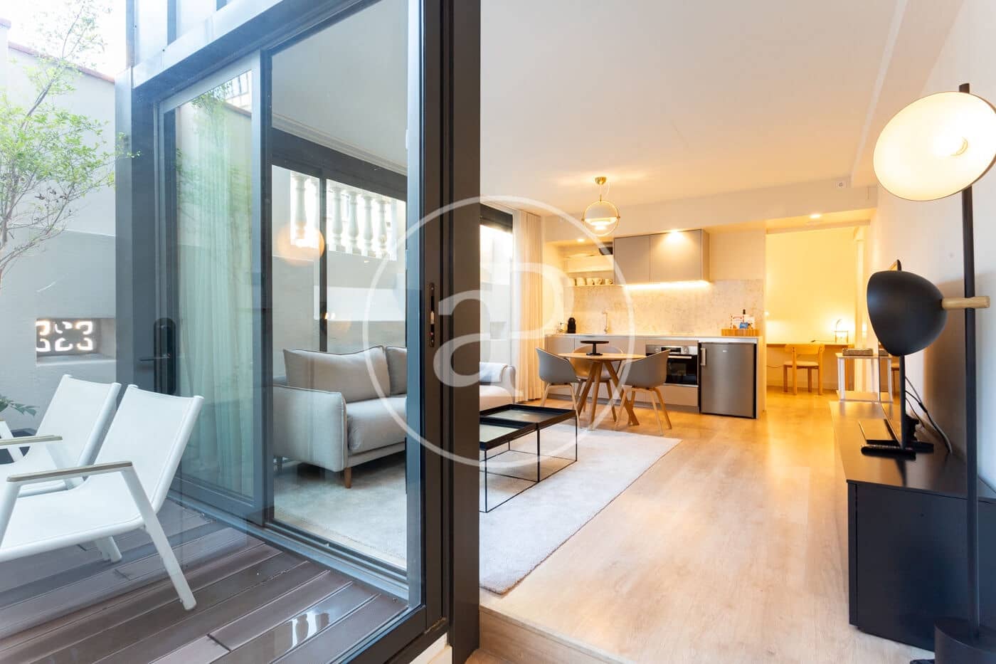 1 soveværelse Lejlighed til leje i Barcelona by - € 3.800 (Ref: 9571159)