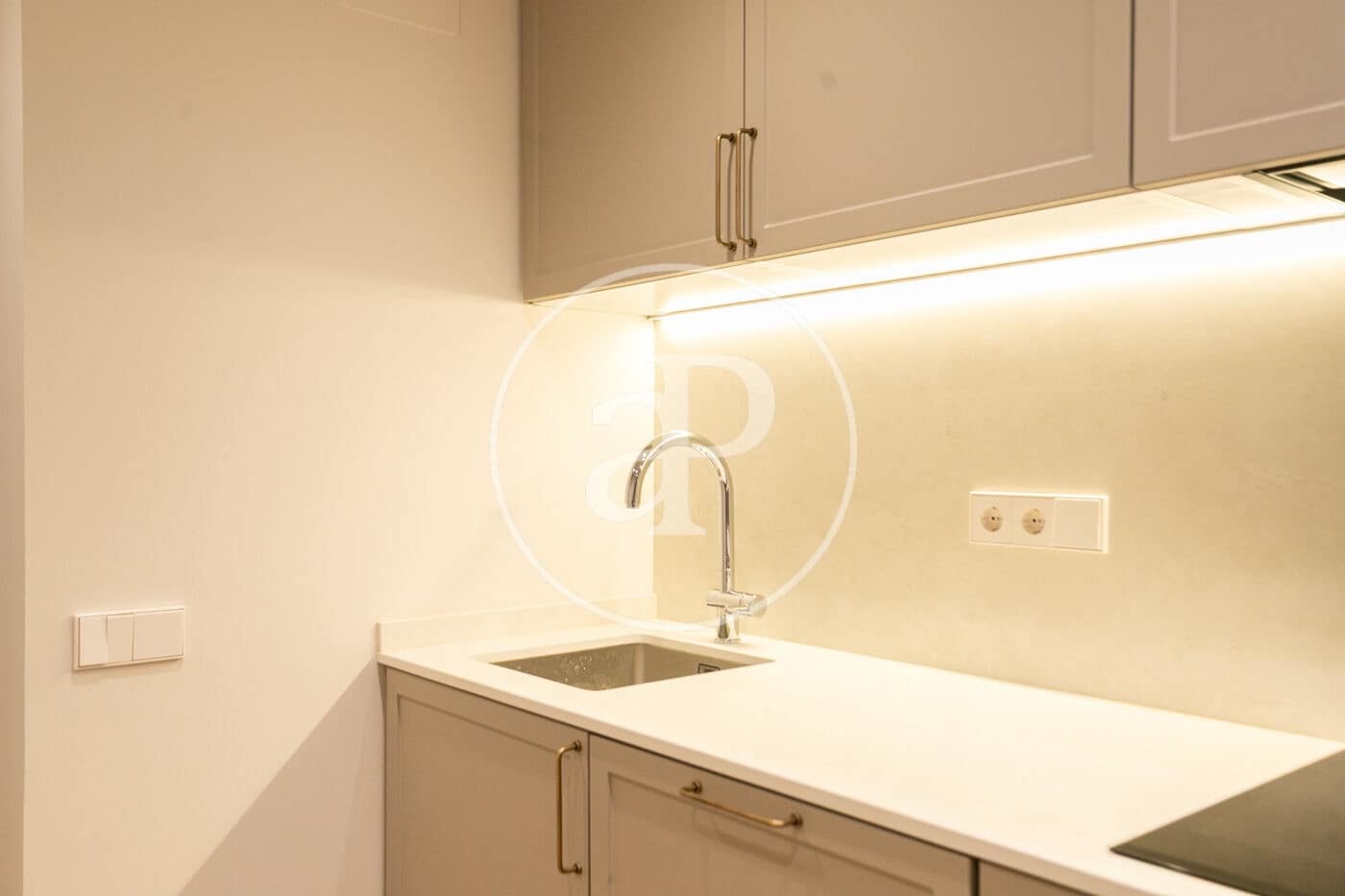 3 soveværelse Lejlighed til salg i Barcelona by - € 780.000 (Ref: 9574617)