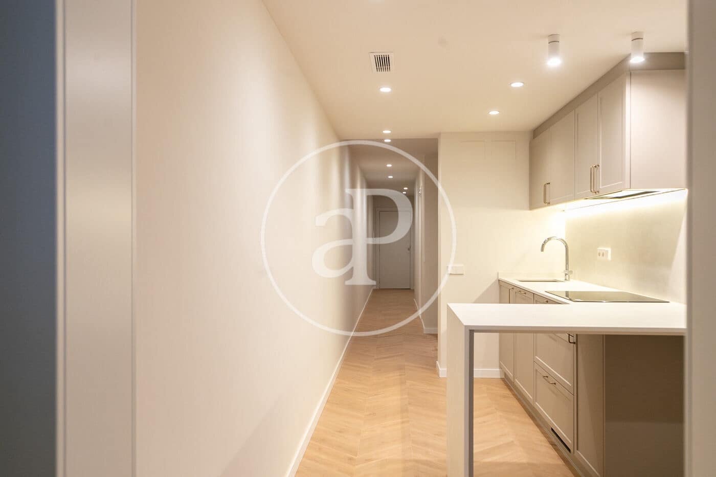 3 soveværelse Lejlighed til salg i Barcelona by - € 780.000 (Ref: 9574617)