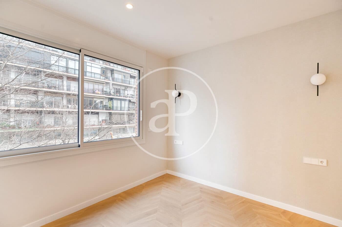 3 soveværelse Lejlighed til salg i Barcelona by - € 780.000 (Ref: 9574617)