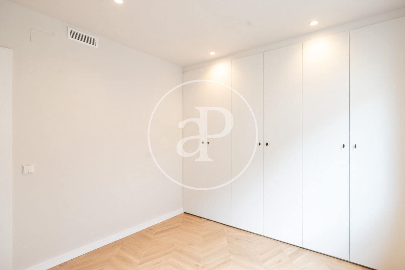 3 soveværelse Lejlighed til salg i Barcelona by - € 780.000 (Ref: 9574617)