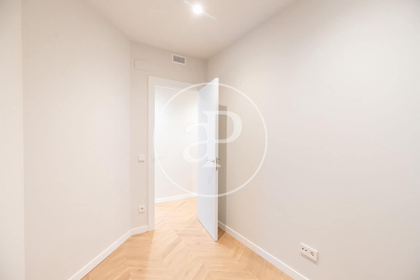 3 soveværelse Lejlighed til salg i Barcelona by - € 780.000 (Ref: 9574617)