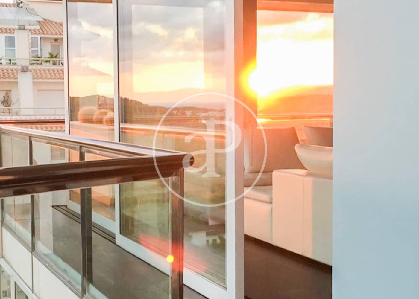 1 makuuhuone Huoneisto myytävänä paikassa Sitges mukana uima-altaan - 1 380 000 € (Ref: 9574618)