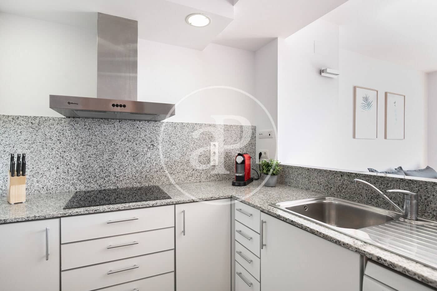 2 slaapkamer Appartement te koop in L'Hospitalet de Llobregat - € 499.000 (Ref: 9574619)