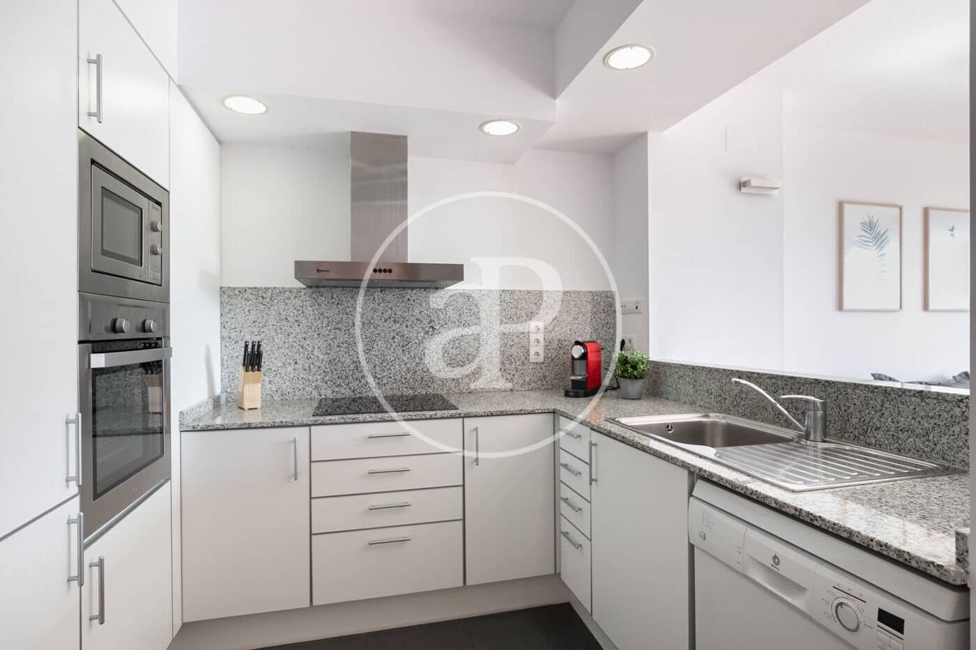 2 slaapkamer Appartement te koop in L'Hospitalet de Llobregat - € 499.000 (Ref: 9574619)