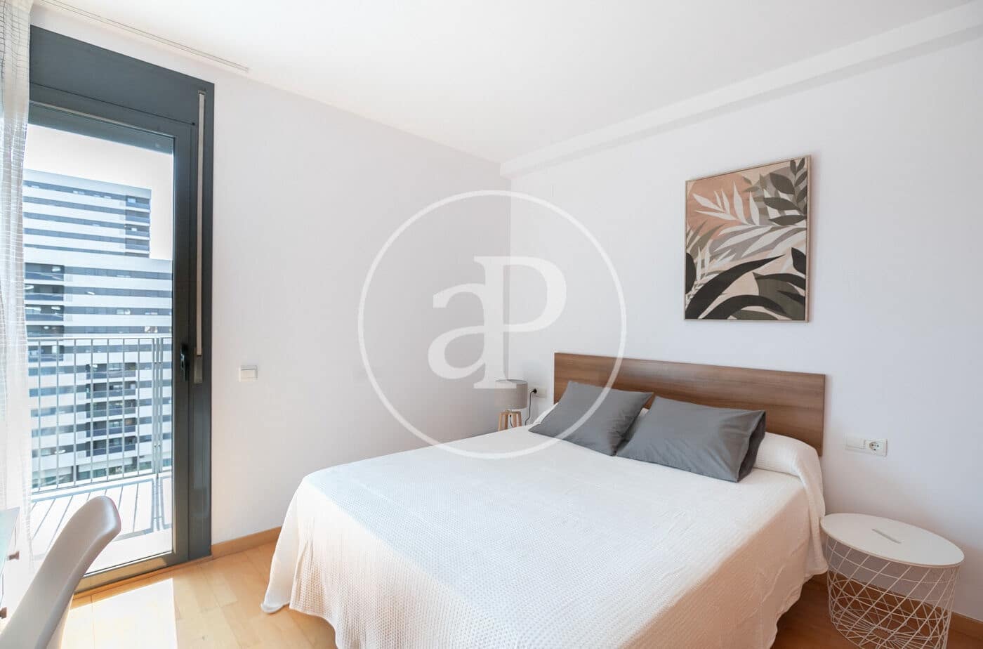 2 slaapkamer Appartement te koop in L'Hospitalet de Llobregat - € 499.000 (Ref: 9574619)