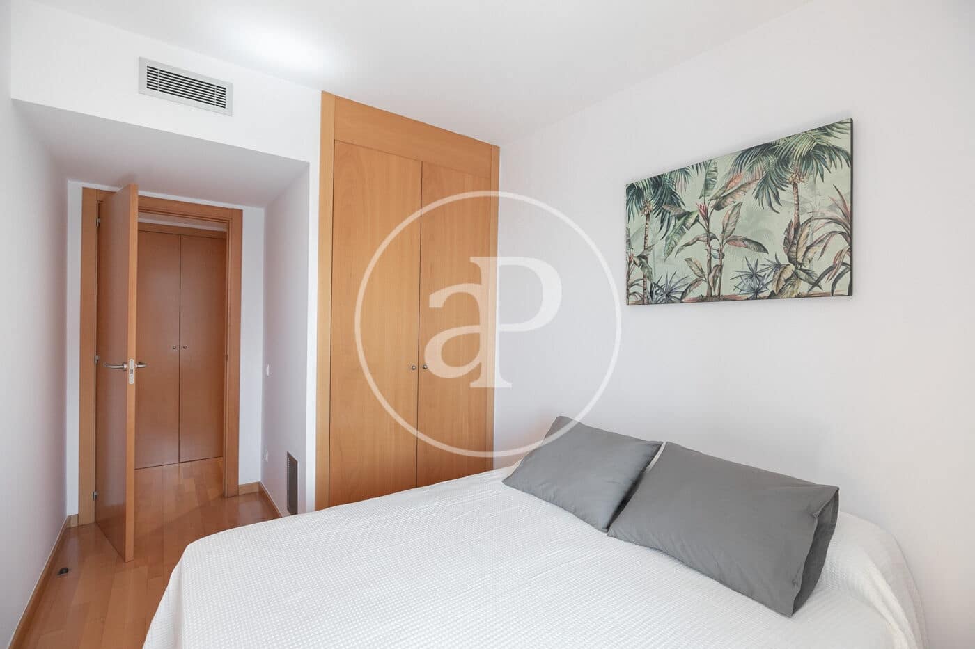 2 slaapkamer Appartement te koop in L'Hospitalet de Llobregat - € 499.000 (Ref: 9574619)