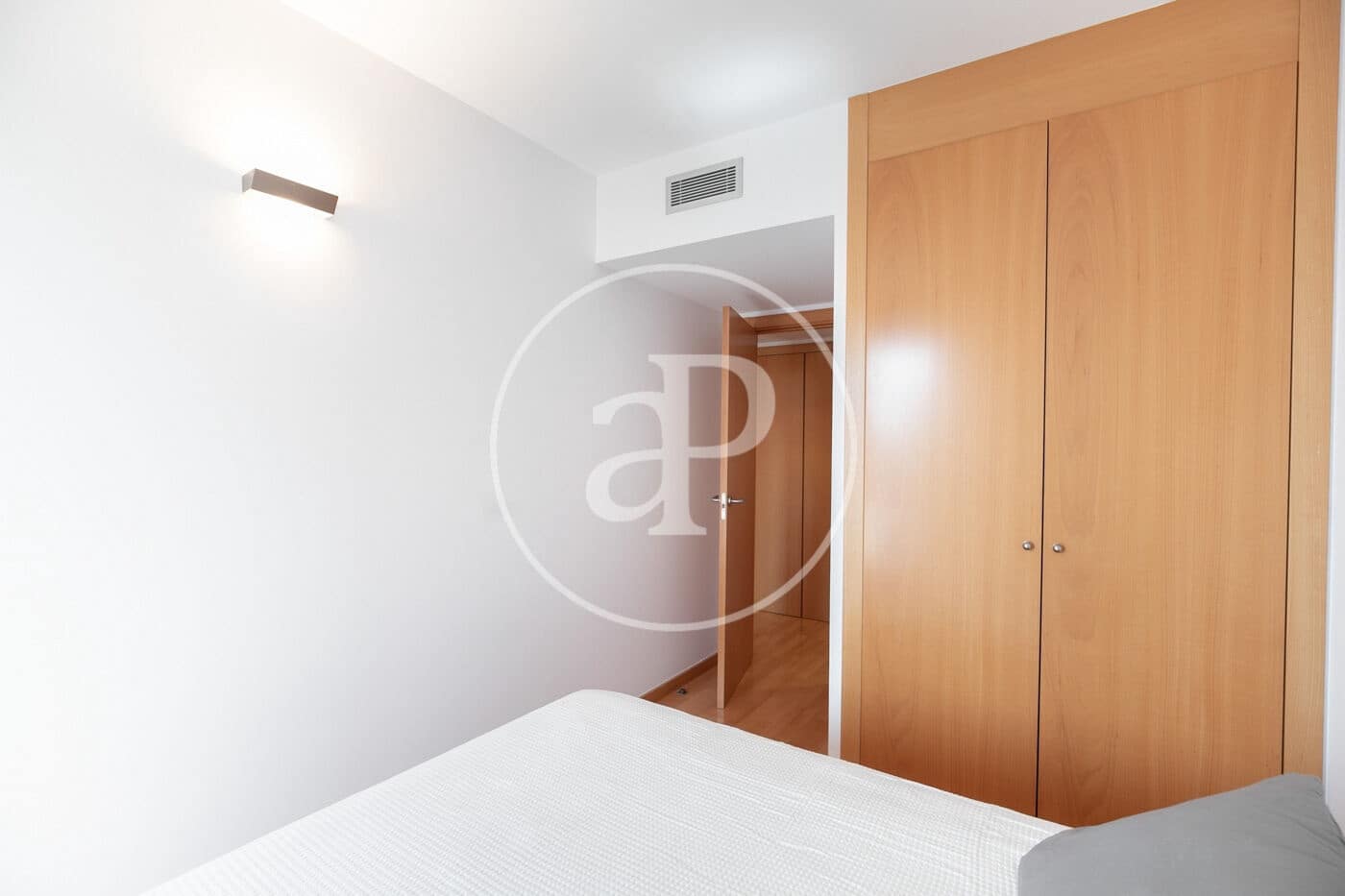 2 slaapkamer Appartement te koop in L'Hospitalet de Llobregat - € 499.000 (Ref: 9574619)