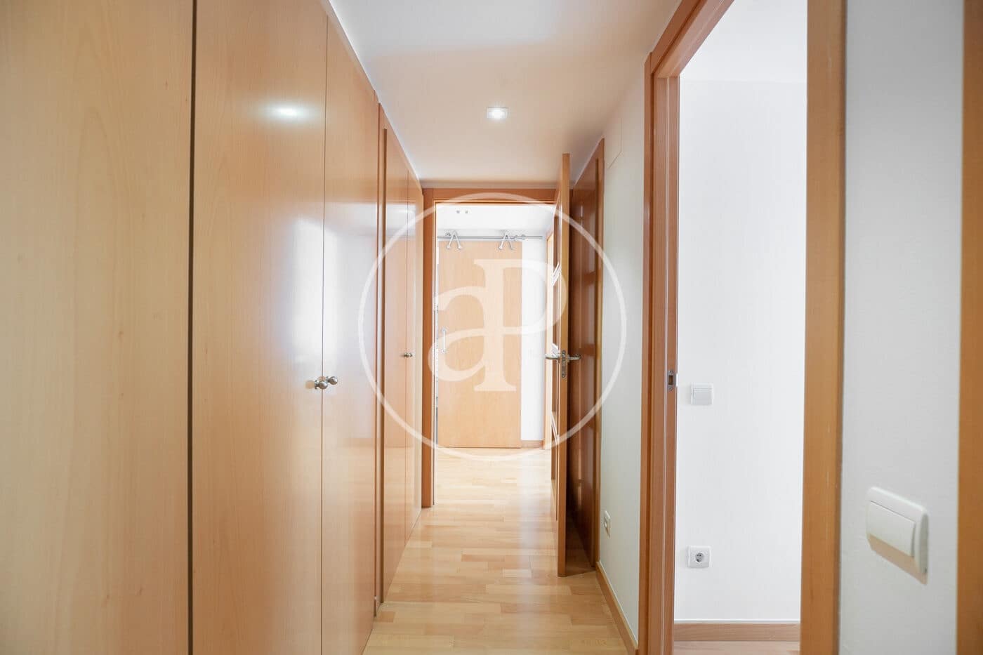 2 slaapkamer Appartement te koop in L'Hospitalet de Llobregat - € 499.000 (Ref: 9574619)