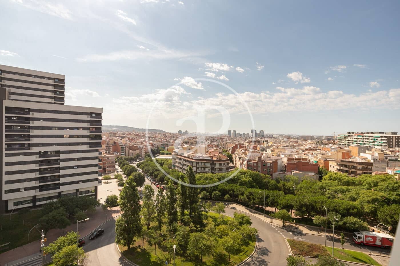 2 slaapkamer Appartement te koop in L'Hospitalet de Llobregat - € 499.000 (Ref: 9574619)