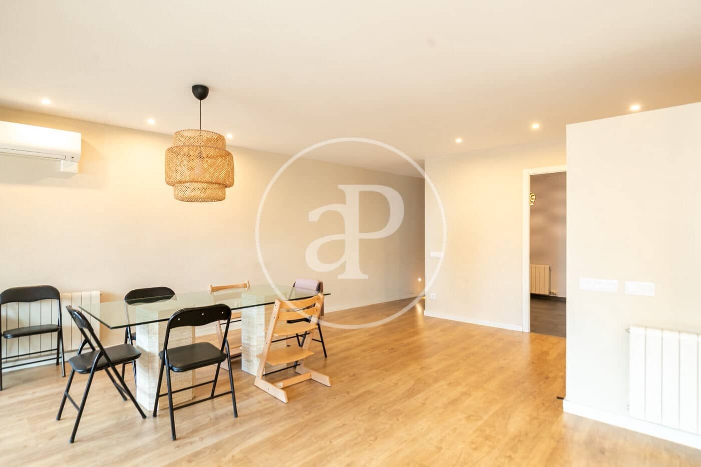 5 makuuhuone Huoneisto myytävänä paikassa Barcelona kaupunki - 890 000 € (Ref: 9574620)