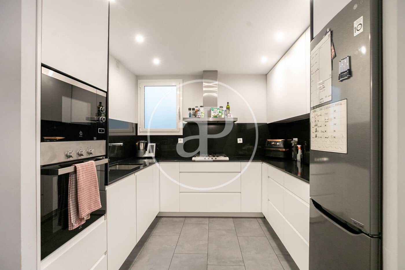 5 makuuhuone Huoneisto myytävänä paikassa Barcelona kaupunki - 890 000 € (Ref: 9574620)