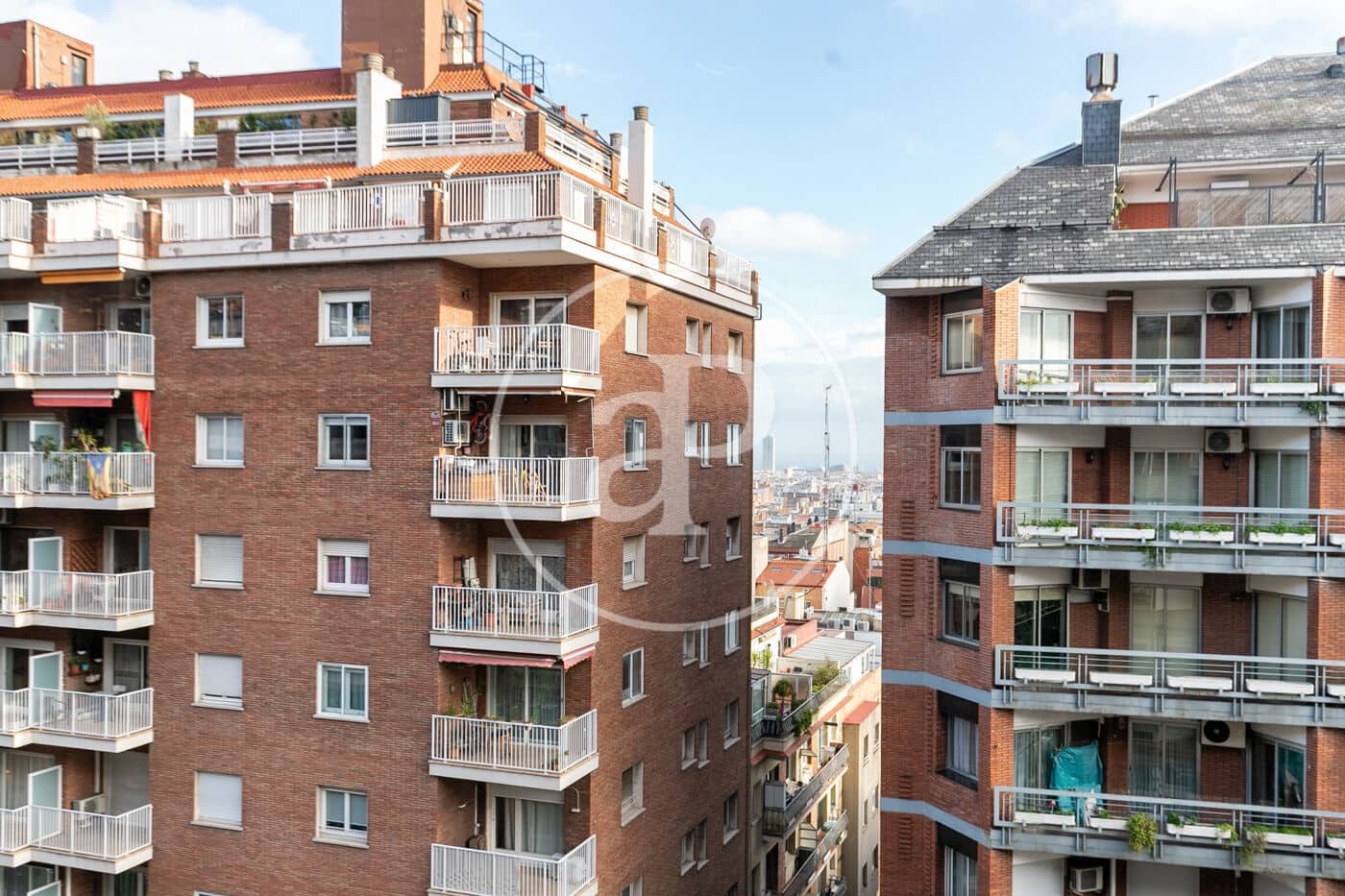 5 makuuhuone Huoneisto myytävänä paikassa Barcelona kaupunki - 890 000 € (Ref: 9574620)