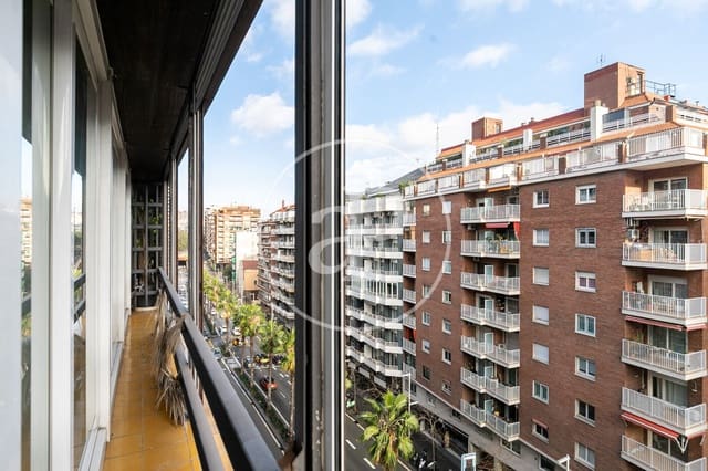 5 slaapkamer Appartement te koop in La Vila de Gràcia, Barcelona stad - € 890.000 (Ref: 9574620)