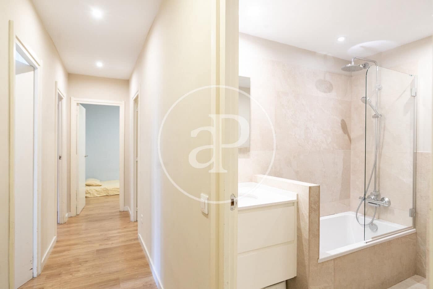 5 makuuhuone Huoneisto myytävänä paikassa Barcelona kaupunki - 890 000 € (Ref: 9574620)