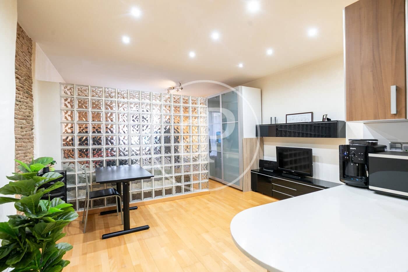 1 soverom Leilighet til salgs i Barcelona by - € 269 000 (Ref: 9574621)