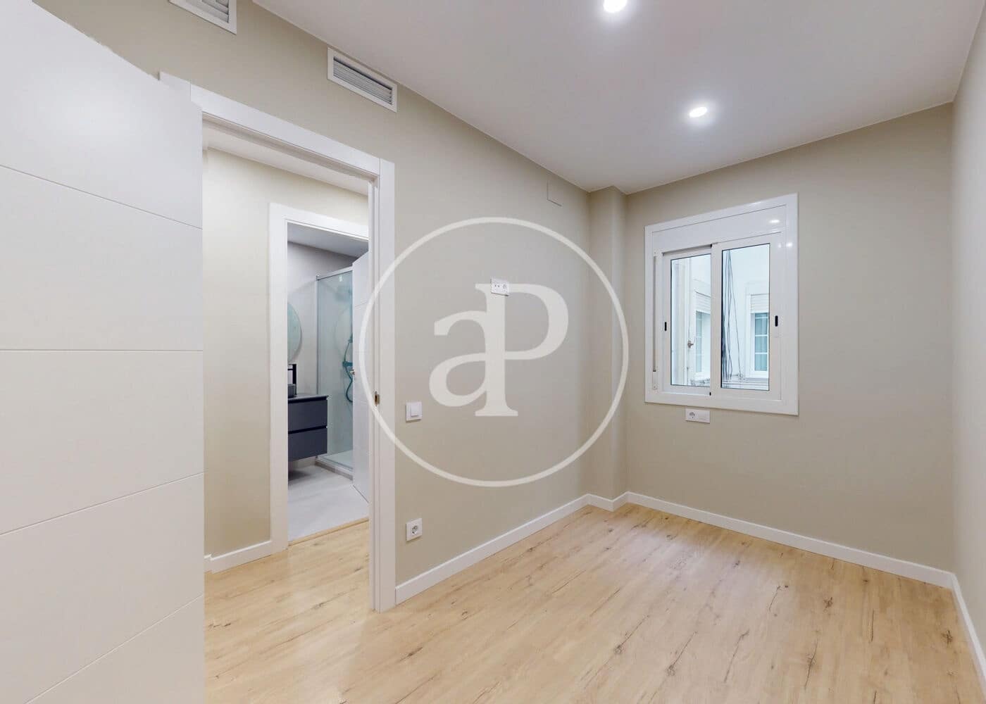 3 soveværelse Lejlighed til salg i Barcelona by - € 446.000 (Ref: 9574622)