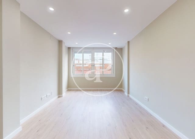 3 chambre Appartement à vendre à Sants, Barcelone ville - 446 000 € (Ref: 9574622)