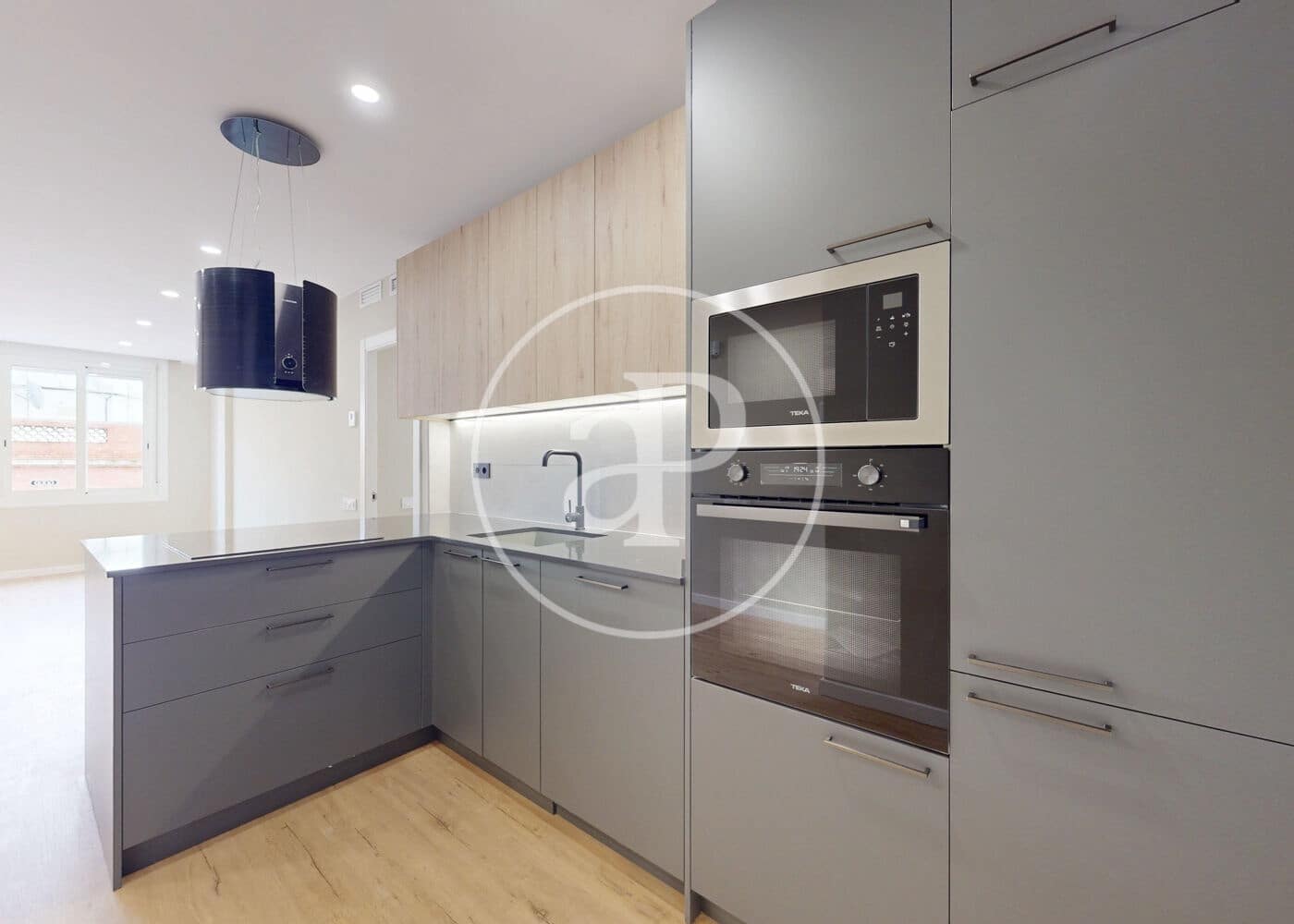 3 soveværelse Lejlighed til salg i Barcelona by - € 446.000 (Ref: 9574622)