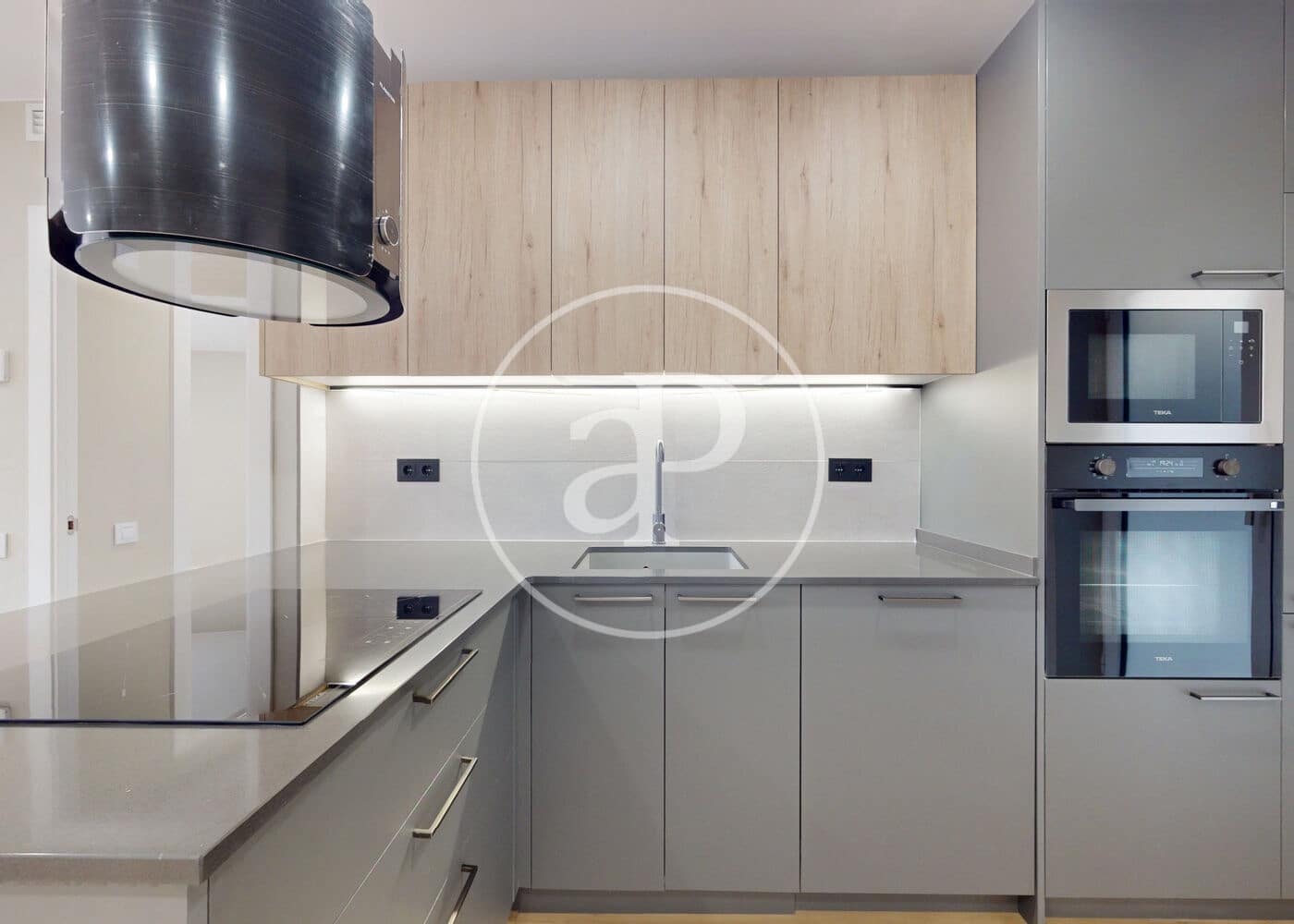 3 soveværelse Lejlighed til salg i Barcelona by - € 446.000 (Ref: 9574622)