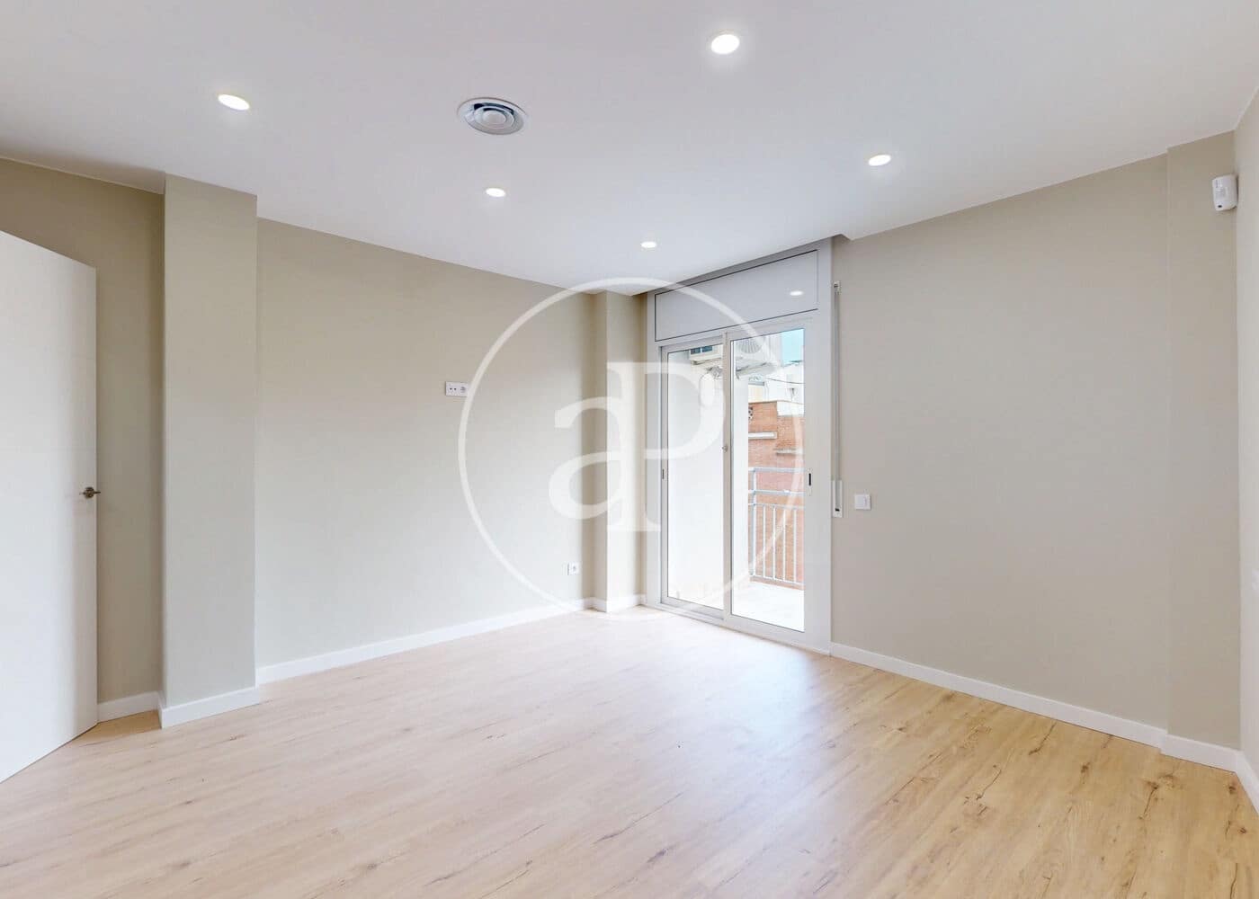 3 soveværelse Lejlighed til salg i Barcelona by - € 446.000 (Ref: 9574622)