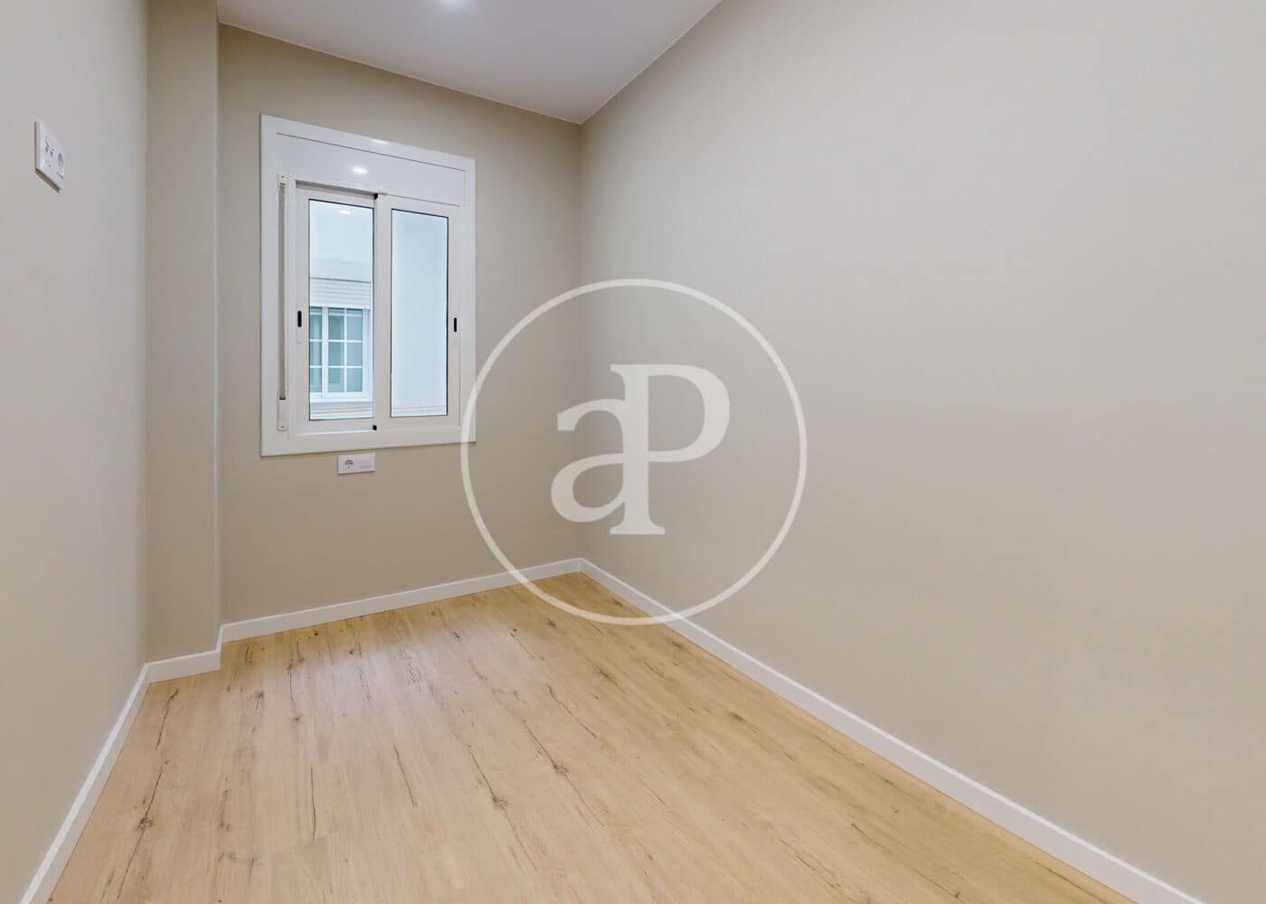 3 soveværelse Lejlighed til salg i Barcelona by - € 446.000 (Ref: 9574622)