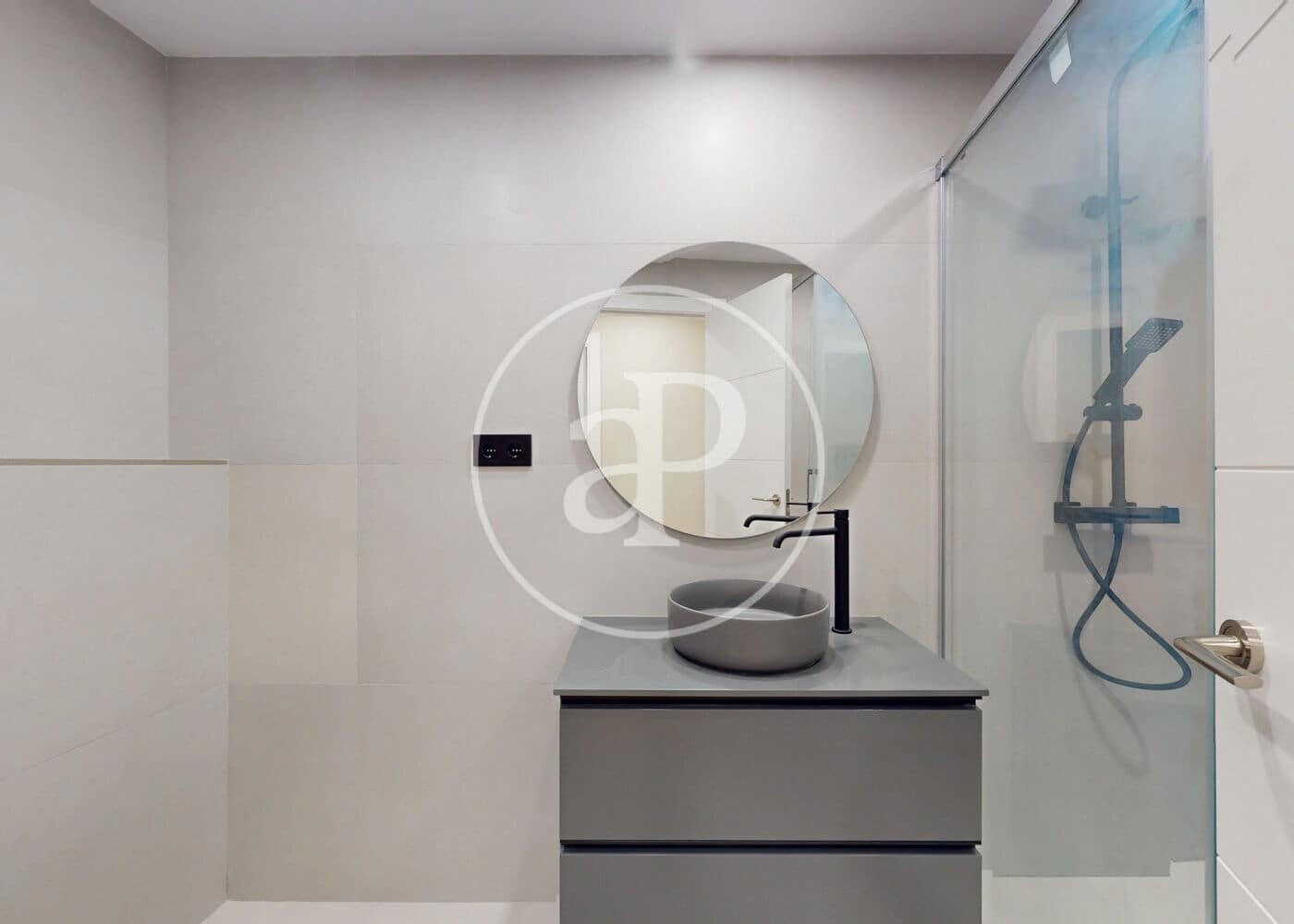 3 soveværelse Lejlighed til salg i Barcelona by - € 446.000 (Ref: 9574622)