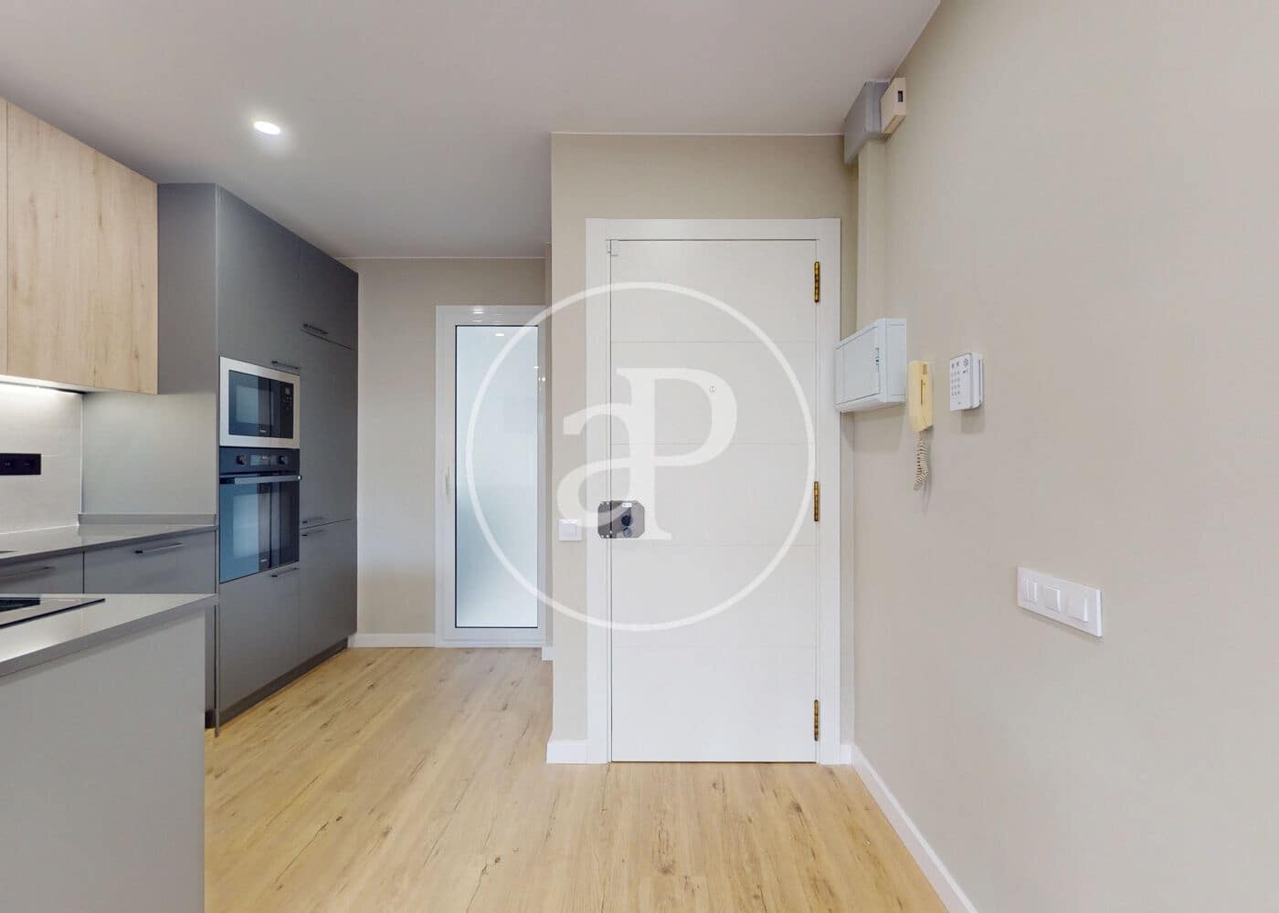 3 soveværelse Lejlighed til salg i Barcelona by - € 446.000 (Ref: 9574622)