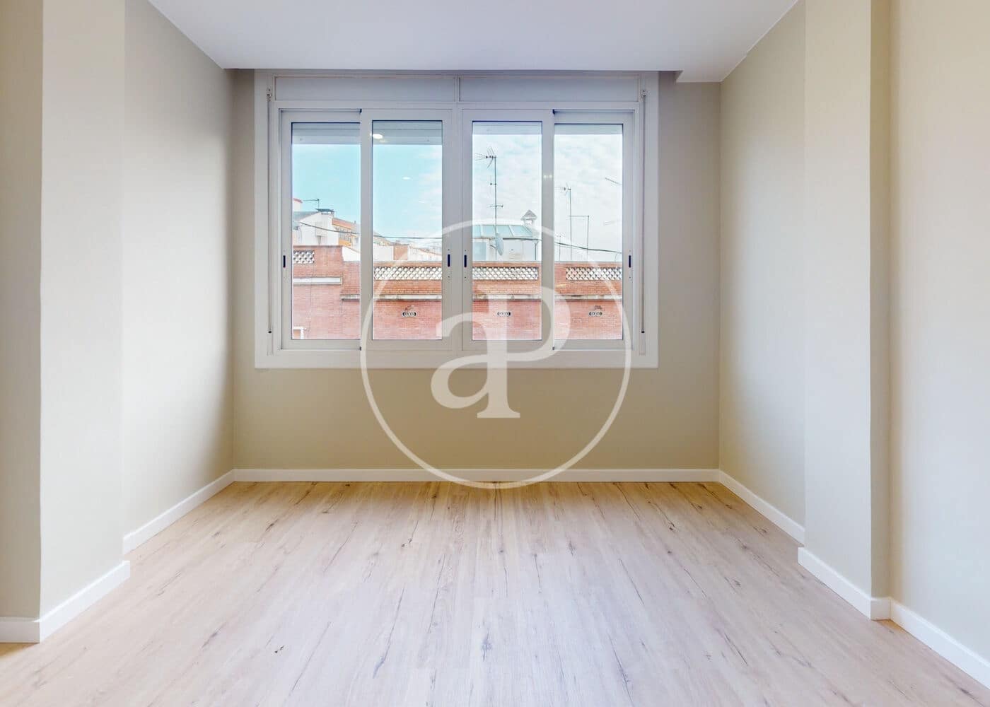 3 soveværelse Lejlighed til salg i Barcelona by - € 446.000 (Ref: 9574622)