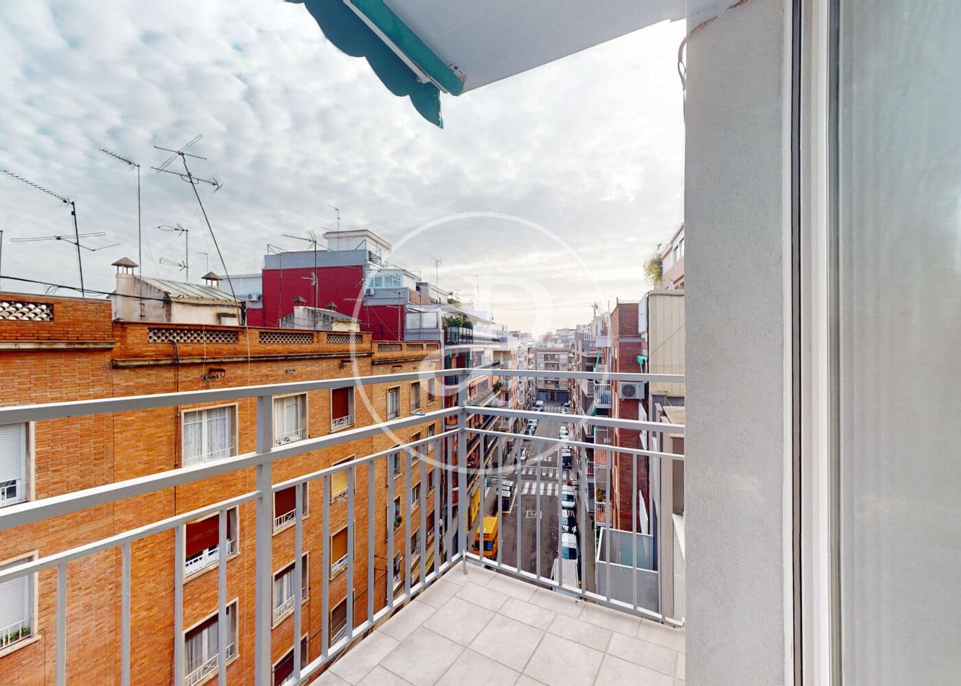 3 soveværelse Lejlighed til salg i Barcelona by - € 446.000 (Ref: 9574622)