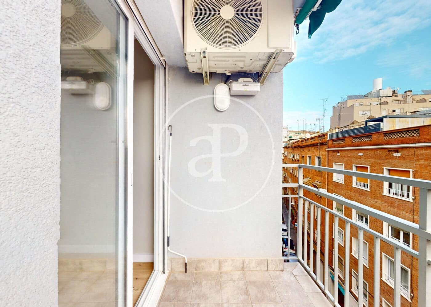 3 soveværelse Lejlighed til salg i Barcelona by - € 446.000 (Ref: 9574622)