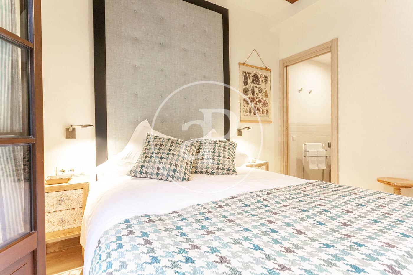2 quarto Apartamento para arrendar em Barcelona cidade - 2 000 € (Ref: 9582931)