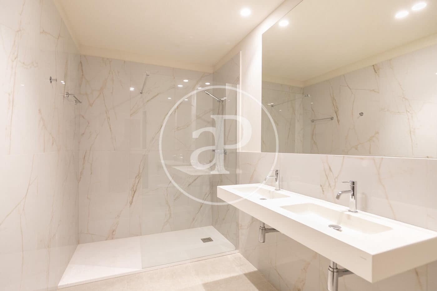 2 makuuhuone Huoneisto myytävänä paikassa Barcelona kaupunki mukana uima-altaan - 950 000 € (Ref: 9586480)