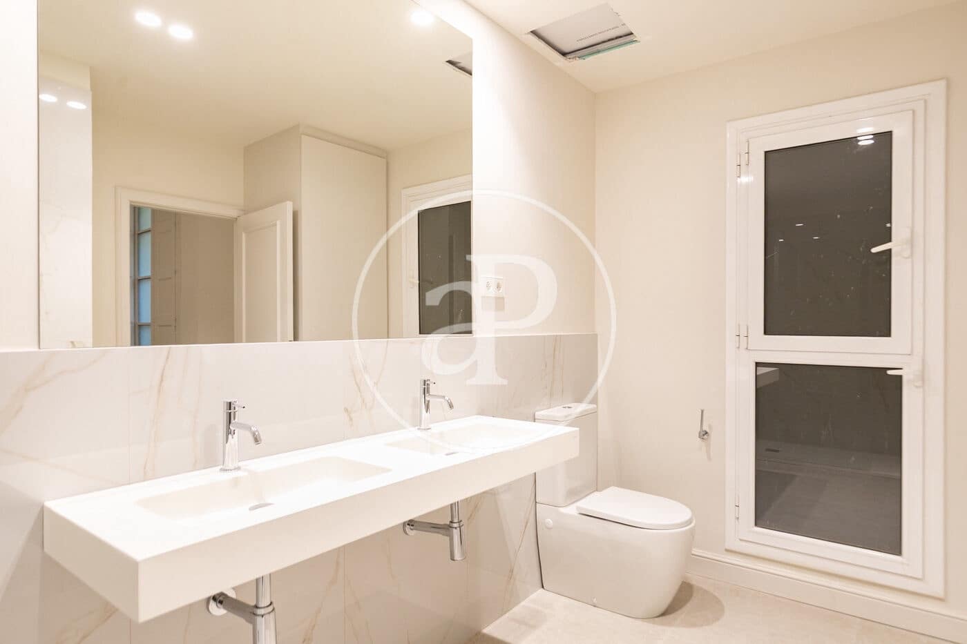 2 makuuhuone Huoneisto myytävänä paikassa Barcelona kaupunki mukana uima-altaan - 950 000 € (Ref: 9586480)